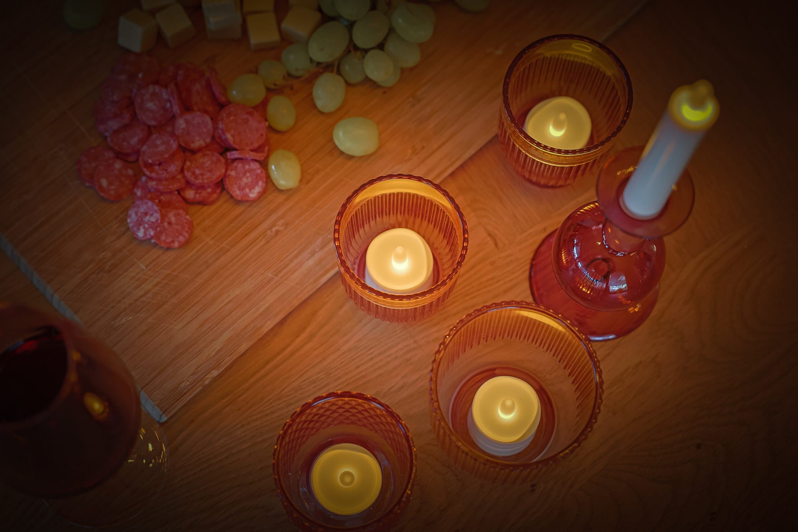 Oplaadbare waxinelichtjes, tot 400 uur brandduur, set van 12, met afstandsbediening, waterdicht, kaarsvet look - afbeelding 16